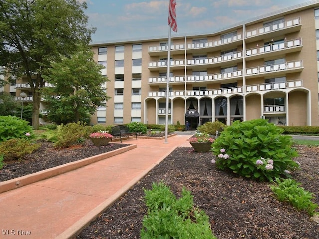 3400 Wooster Rd Unit 405, Rocky River, OH 44116 - photo 4