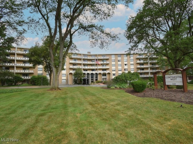 3400 Wooster Rd Unit 405, Rocky River, OH 44116 - photo 1
