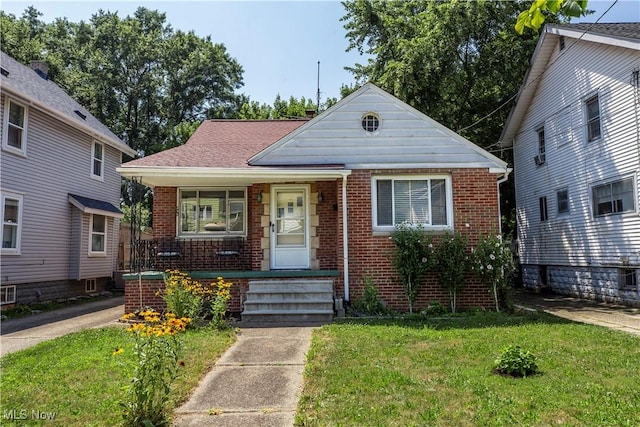 496 Delmar Ave, Akron, OH 44310 - photo 1