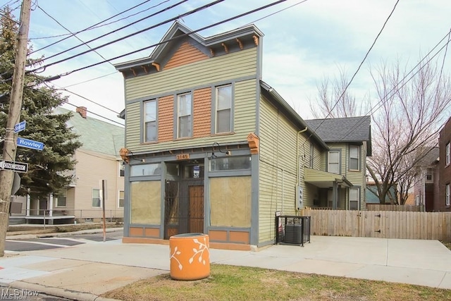 3145 Scranton Rd, Cleveland, OH 44109 - photo 2