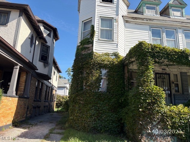 1737 Lakefront Ave, East Cleveland, OH 44112 - photo 3