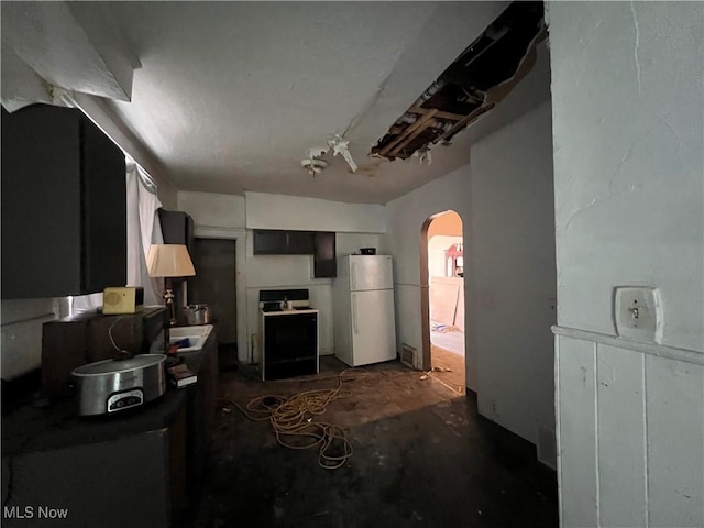 1875 Woodlawn Ave, Cleveland, OH 44112 - photo 10