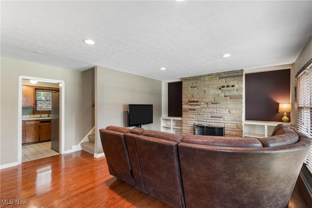 1016 Dover Center Rd, Westlake, OH 44145 - photo 4