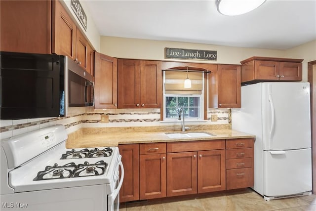 520 E Caston Rd, Uniontown, OH 44685 - photo 13