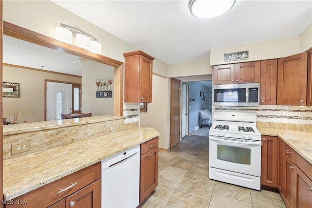 520 E Caston Rd, Uniontown, OH 44685 - photo 14