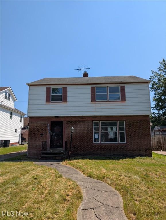 3588 Shannon Rd, Cleveland Heights, OH 44118 - photo 1