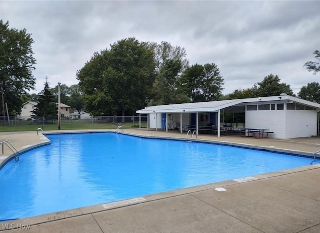 26861 Sudbury Dr, North Olmsted, OH 44070 - photo 37