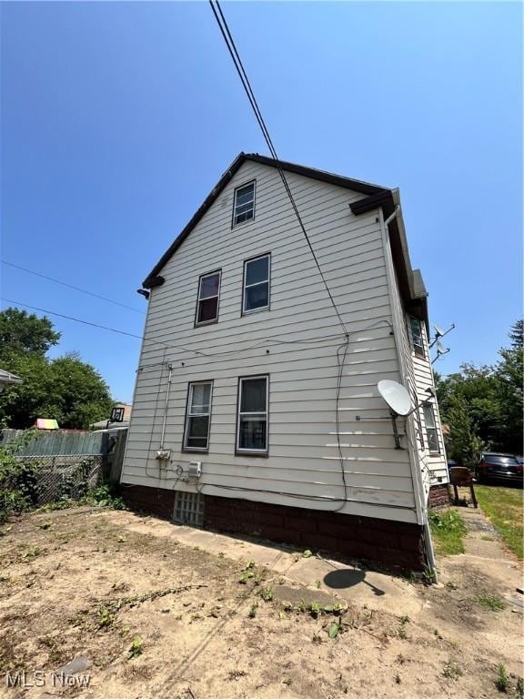 1012 E 72nd St, Cleveland, OH 44103 - photo 2