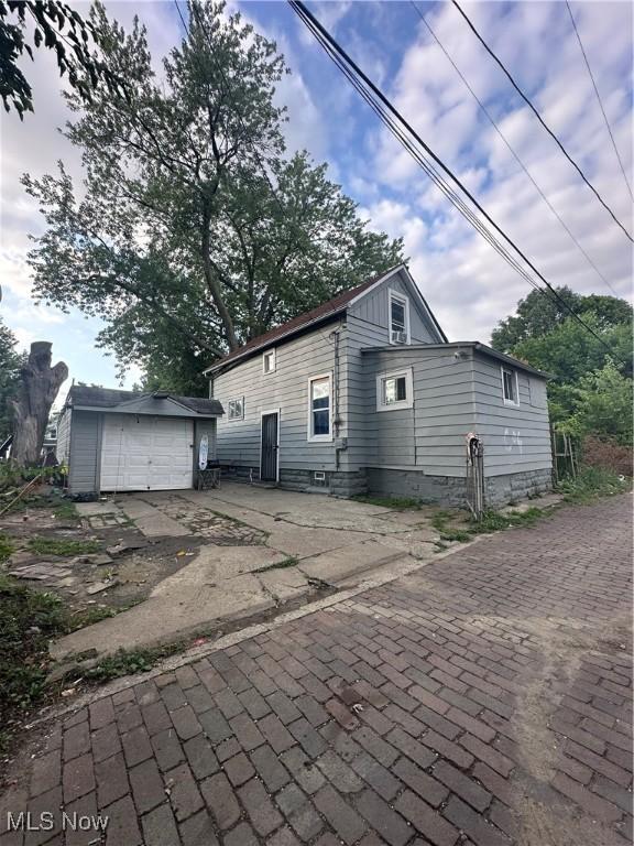 7507 Elton Ave, Cleveland, OH 44102 - photo 2
