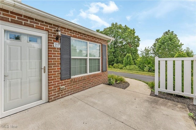 217 Woodbury Glen St, Hartville, OH 44632 - photo 23