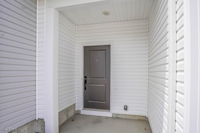 3424 Bushwillow Dr, Uniontown, OH 44685 - photo 2