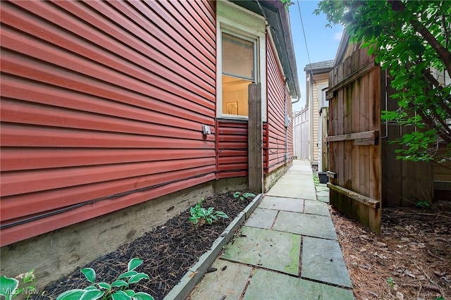 1562 W 29th St, Cleveland, OH 44113 - photo 27