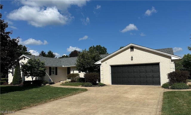 7410 Starcliff Ave NW, North Canton, OH 44720 - photo 1