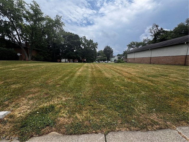 444 Sumner St, Akron, OH 44304 - photo 2