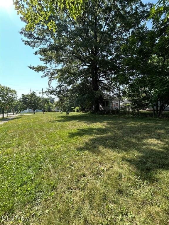4259 E 162nd St, Cleveland, OH 44128 - photo 4