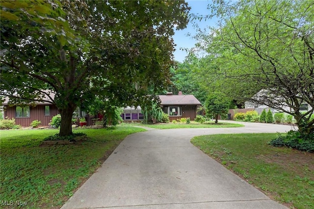 6037 Douglas Dr, Madison, OH 44057 - photo 1