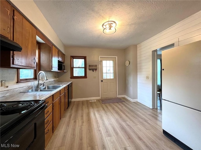 208 Water St, Chardon, OH 44024 - photo 11