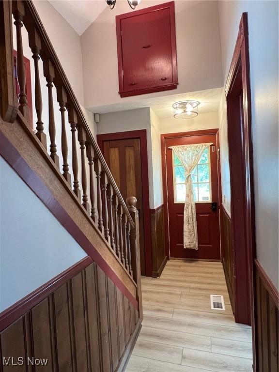 208 Water St, Chardon, OH 44024 - photo 5