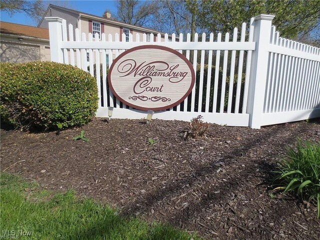 20325 Williamsburg Ct Unit 310B, Middleburg Heights, OH 44130 - photo 3