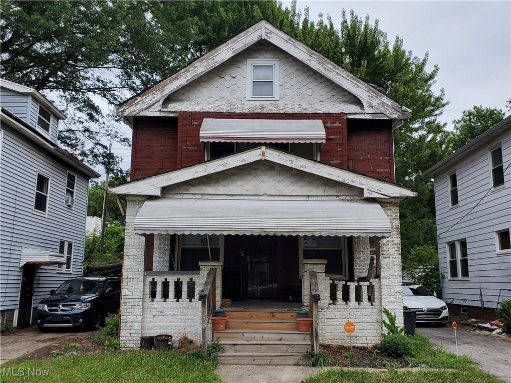 657 E 131st St, Cleveland, OH 44108 - photo 1