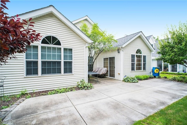 415 Woodside Dr, Sagamore Hills, OH 44067 - photo 43