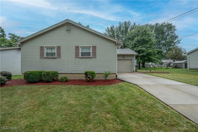 1774 Laurie Dr, Austintown, OH 44511 - photo 1