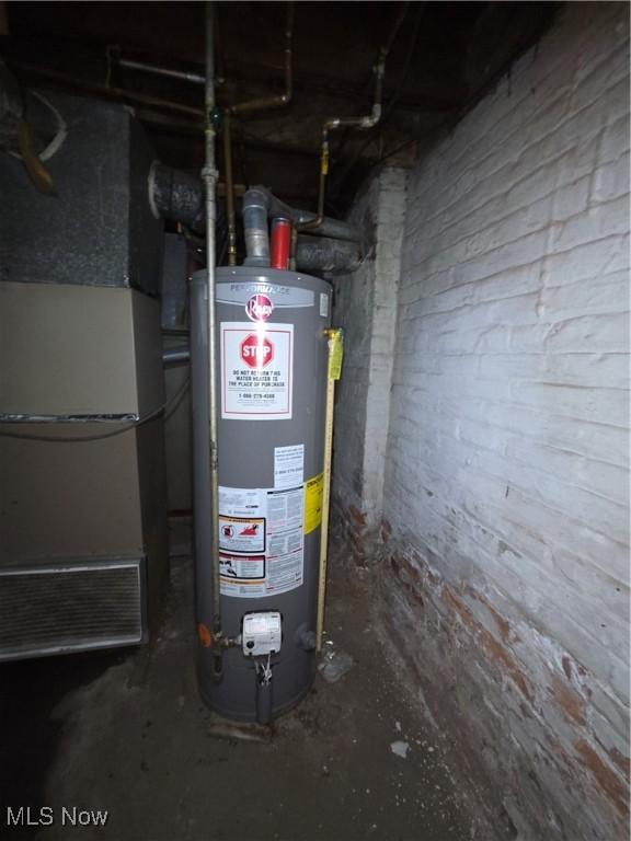 971 E 143rd St, Cleveland, OH 44110 - photo 29