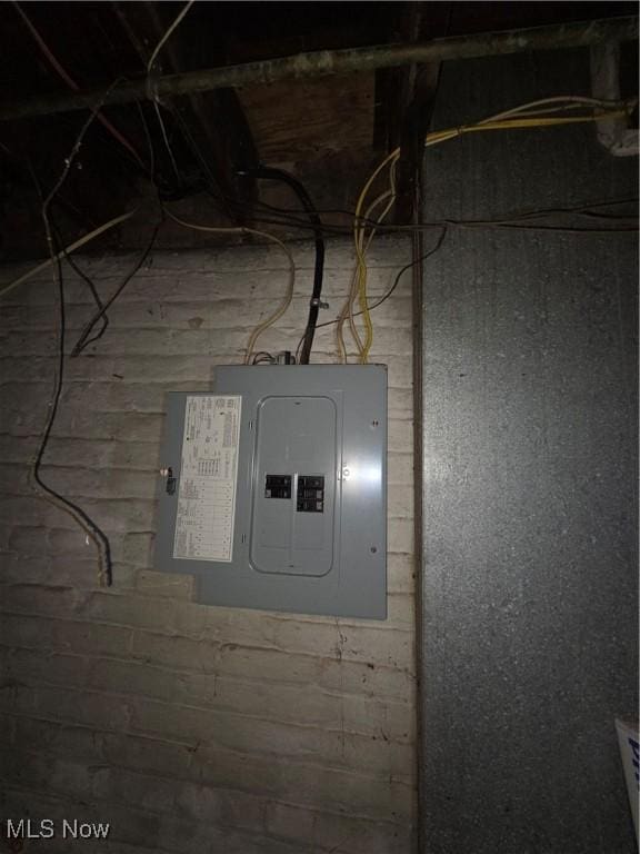 971 E 143rd St, Cleveland, OH 44110 - photo 37