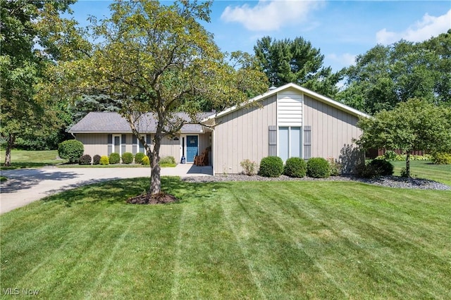 6838 Grant Dr, Westfield Center, OH 44251 - photo 1