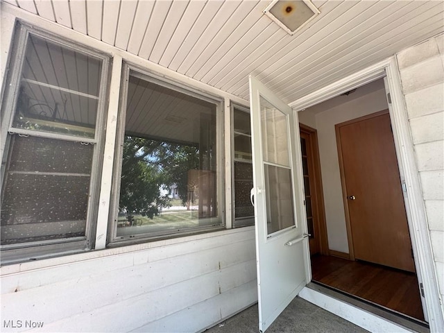 246 E 280th St, Euclid, OH 44132 - photo 3