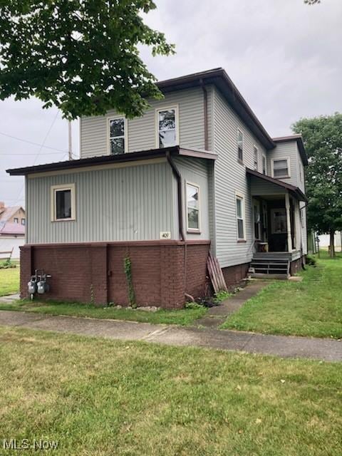 409 N Uhrich St, Uhrichsville, OH 44683 - photo 2