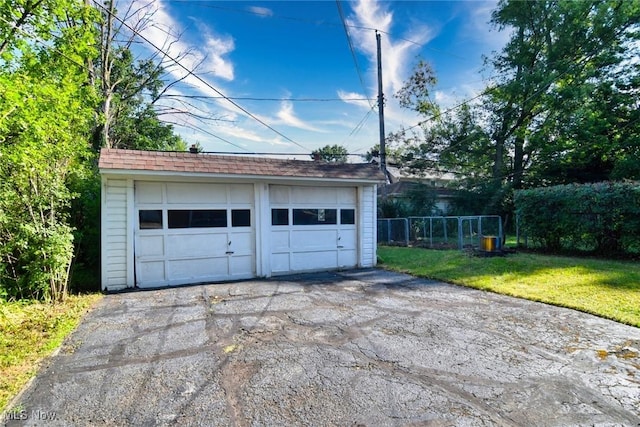 3637 Grosvenor Rd, Cleveland Heights, OH 44118 - photo 32