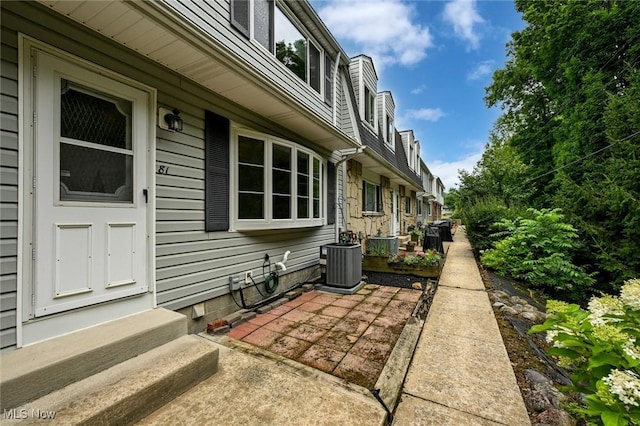 2005 Presidential Pkwy Unit 81, Twinsburg, OH 44087 - photo 2