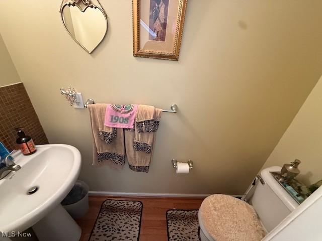 2054 Harrison Dr, Richmond Heights, OH 44143 - photo 5