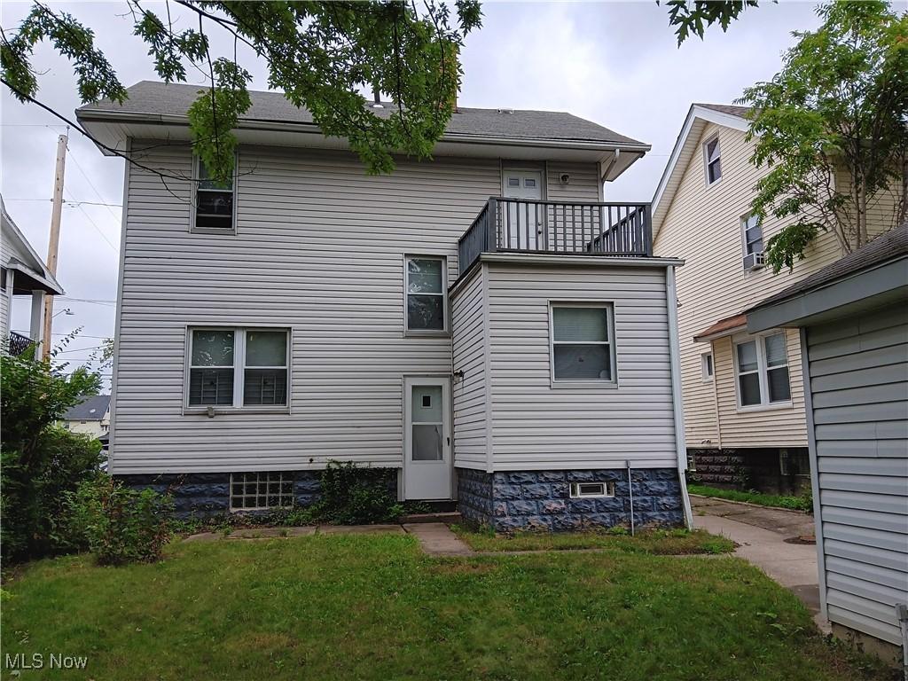 12604 Beachwood Ave, Cleveland, OH 44105 - photo 3