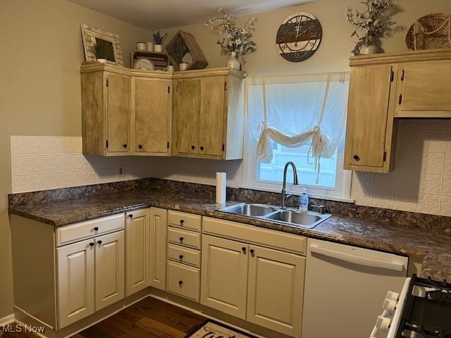 131 Martha St, Yorkville, OH 43971 - photo 3