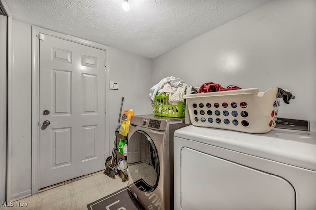 4390 Sexton Rd, Cleveland, OH 44105 - photo 25