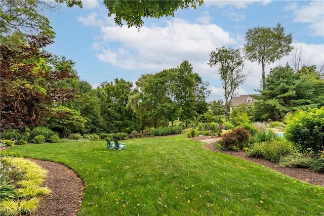 1902 Hollythorne Rd NE, Canton, OH 44721 - photo 17