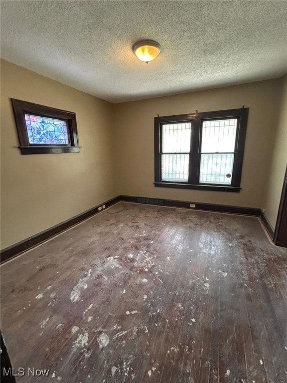 13721 Diana Ave, Cleveland, OH 44110 - photo 6