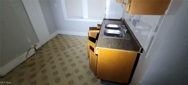 3612 E 118th St, Cleveland, OH 44105 - photo 14