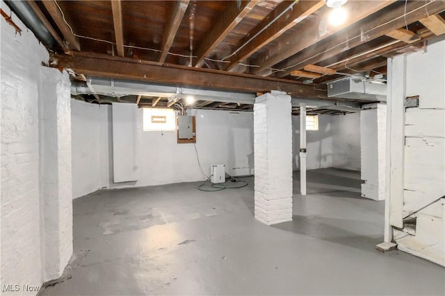 9919 Raymond Ave, Cleveland, OH 44104 - photo 22