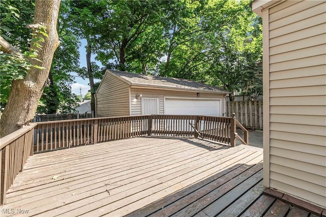 9919 Raymond Ave, Cleveland, OH 44104 - photo 26