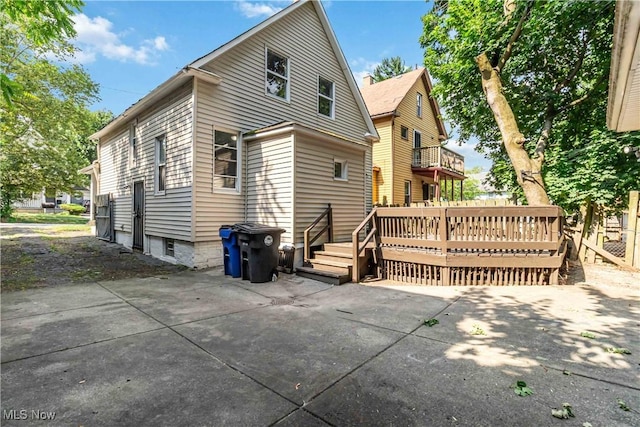 9919 Raymond Ave, Cleveland, OH 44104 - photo 30