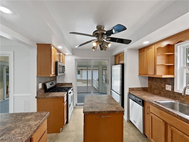 2821 Parklane Dr, Cleveland, OH 44134 - photo 12