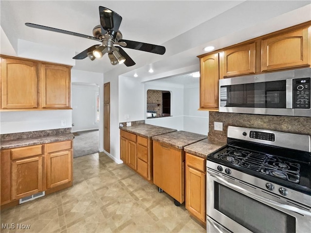 2821 Parklane Dr, Cleveland, OH 44134 - photo 13