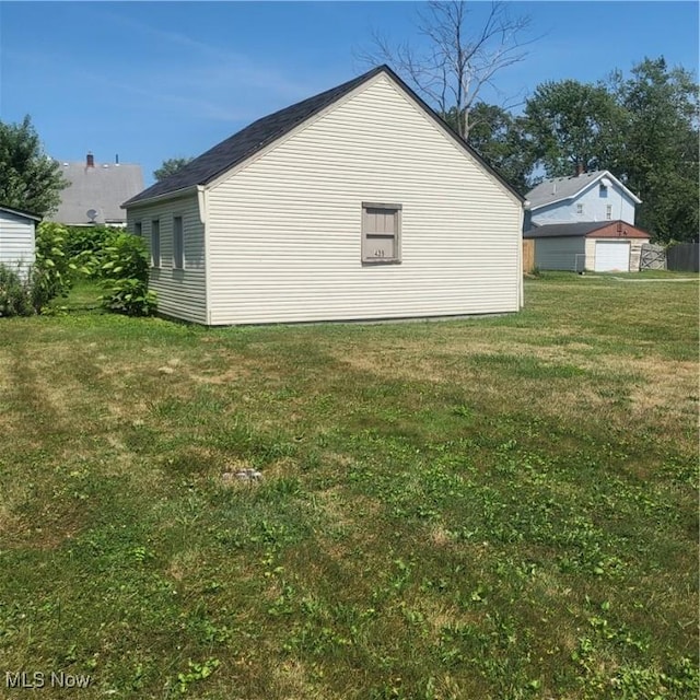 439 Delaware Ave, Lorain, OH 44052 - photo 2