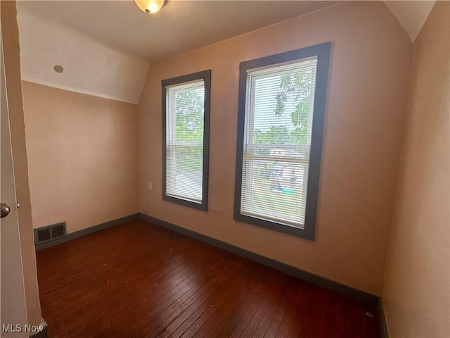 993 Concord Ave, Akron, OH 44306 - photo 17