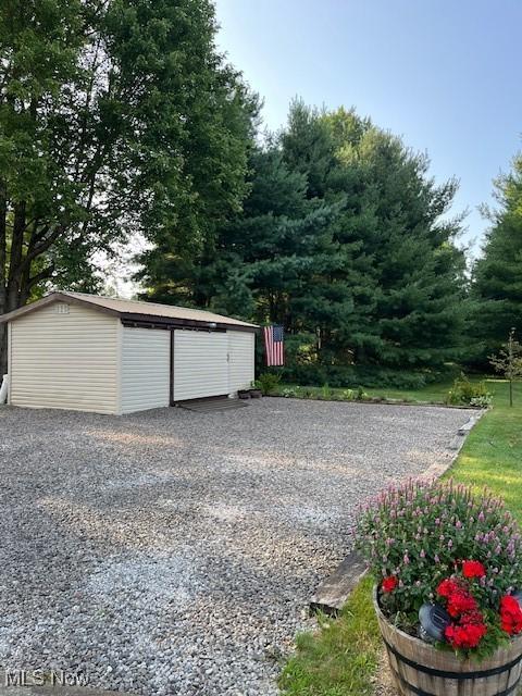 5795 Merwin Chase Rd, Brookfield, OH 44403 - photo 7