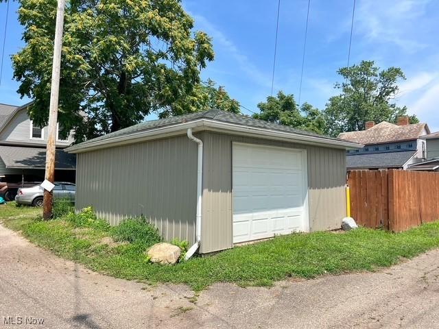 518 N Uhrich St, Uhrichsville, OH 44683 - photo 15