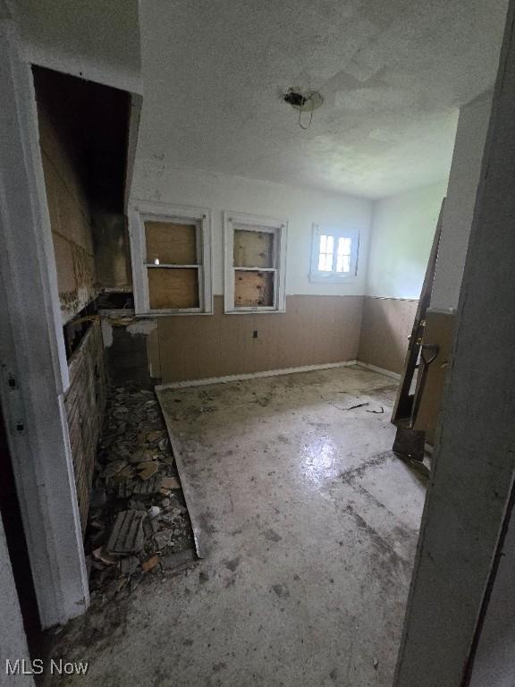 11114 Willowmere Ave, Cleveland, OH 44108 - photo 20
